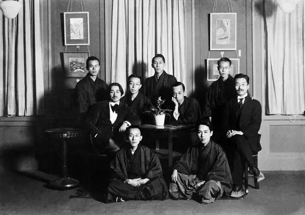 ”意匠部”与福原信三（1920年前后）。图片来源于网络